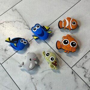 NWT Me2U 6 Pcs Finding Fish Croc Charms, Sea Life Shoe Decoration Charms